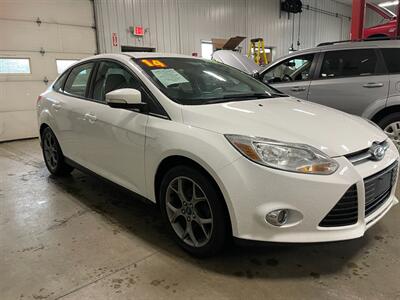 2014 Ford Focus SE - Photo 4 - Saint Louis, MI 48880-9800