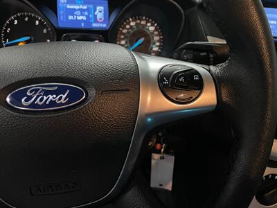 2014 Ford Focus SE - Photo 13 - Saint Louis, MI 48880-9800
