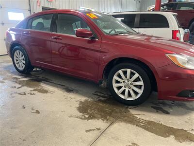 2014 Chrysler 200 Touring   - Photo 5 - Saint Louis, MI 48880-9800