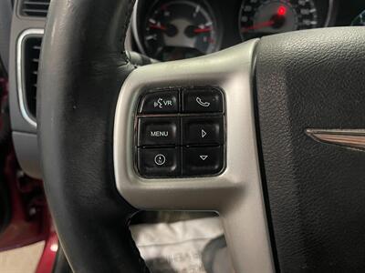 2014 Chrysler 200 Touring   - Photo 10 - Saint Louis, MI 48880-9800