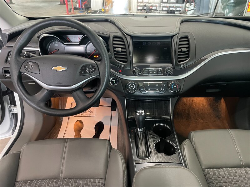 2018 Chevrolet Impala LS Fleet - Photo 8 - Saint Louis, MI 48880-9800