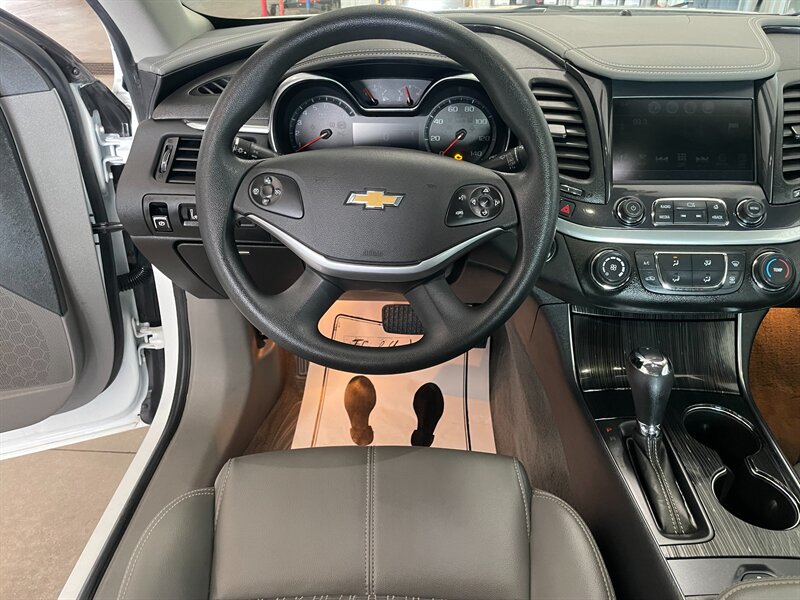 2018 Chevrolet Impala LS Fleet - Photo 9 - Saint Louis, MI 48880-9800
