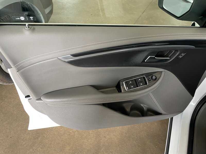 2018 Chevrolet Impala LS Fleet - Photo 19 - Saint Louis, MI 48880-9800