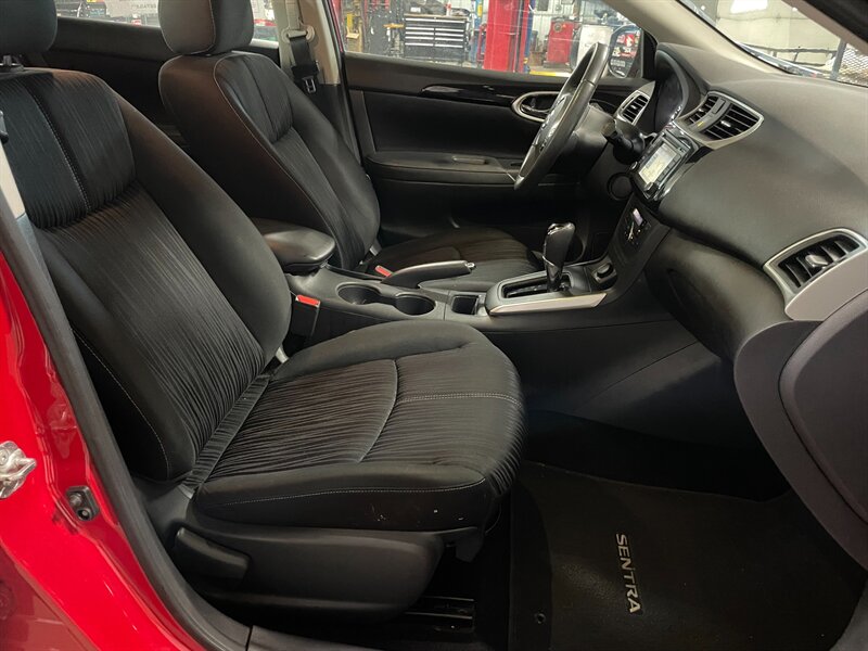 2018 Nissan Sentra SV - Photo 18 - Saint Louis, MI 48880-9800