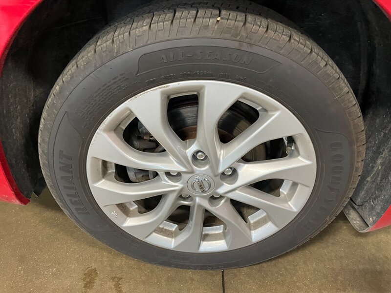 2018 Nissan Sentra SV - Photo 23 - Saint Louis, MI 48880-9800