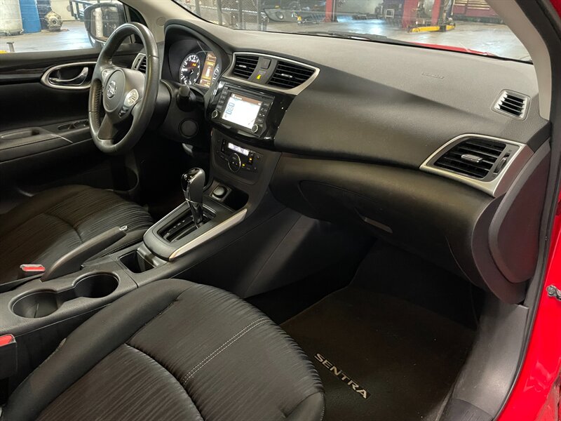 2018 Nissan Sentra SV - Photo 20 - Saint Louis, MI 48880-9800
