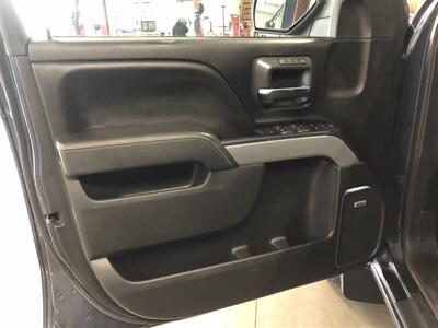 2018 Chevrolet Silverado 1500 LTZ   - Photo 18 - Saint Louis, MI 48880-9800