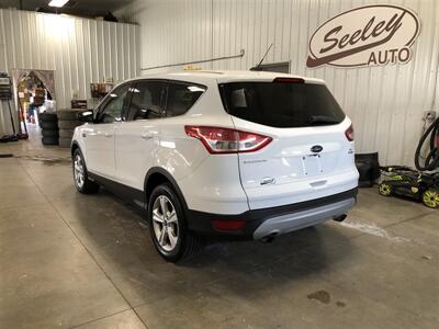 2016 Ford Escape SE   - Photo 6 - Saint Louis, MI 48880-9800