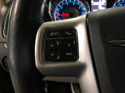 2016 Chrysler Town & Country Touring-L - Photo 9 - Saint Louis, MI 48880-9800