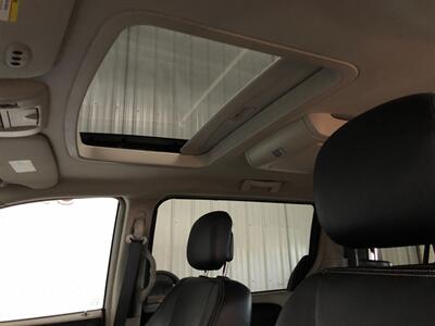 2016 Chrysler Town & Country Touring-L - Photo 13 - Saint Louis, MI 48880-9800
