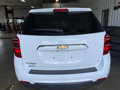 2017 Chevrolet Equinox LT - Photo 23 - Saint Louis, MI 48880-9800