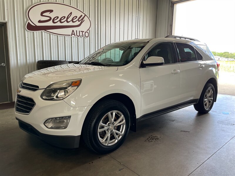 2017 Chevrolet Equinox LT   - Photo 1 - Saint Louis, MI 48880-9800