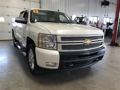 2013 Chevrolet Silverado 1500 LTZ   - Photo 4 - Saint Louis, MI 48880-9800