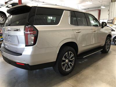 2021 Chevrolet Tahoe LT   - Photo 6 - Saint Louis, MI 48880-9800