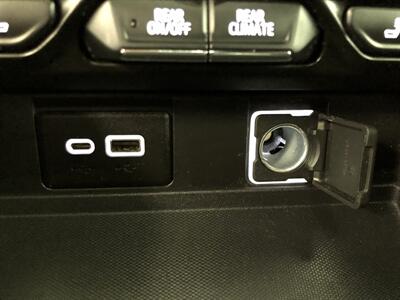 2021 Chevrolet Tahoe LT   - Photo 14 - Saint Louis, MI 48880-9800