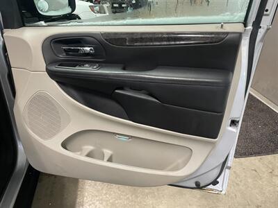 2011 Dodge Grand Caravan C/V   - Photo 17 - Saint Louis, MI 48880-9800