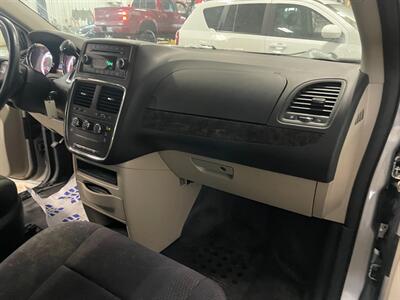2011 Dodge Grand Caravan C/V   - Photo 16 - Saint Louis, MI 48880-9800