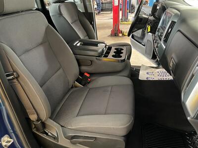 2019 Chevrolet Silverado 1500 LD LT   - Photo 18 - Saint Louis, MI 48880-9800