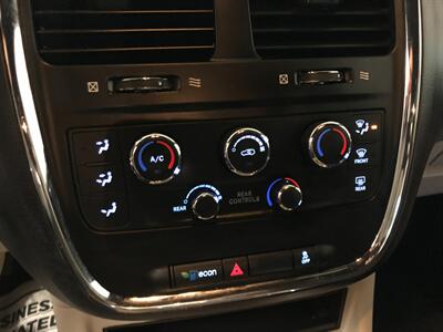 2020 Dodge Grand Caravan SXT - Photo 13 - Saint Louis, MI 48880-9800