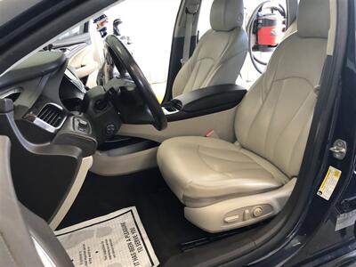 2017 Buick LaCrosse Preferred   - Photo 15 - Saint Louis, MI 48880-9800