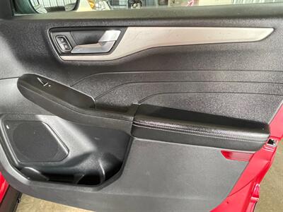2021 Ford Escape SEL - Photo 23 - Saint Louis, MI 48880-9800