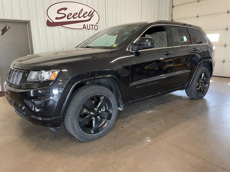 2015 Jeep Grand Cherokee Altitude   - Photo 1 - Saint Louis, MI 48880-9800