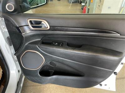 2014 Jeep Grand Cherokee Summit   - Photo 17 - Saint Louis, MI 48880-9800