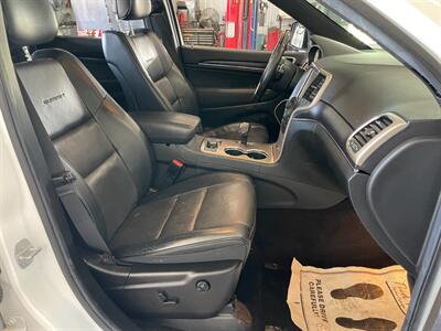 2014 Jeep Grand Cherokee Summit   - Photo 15 - Saint Louis, MI 48880-9800