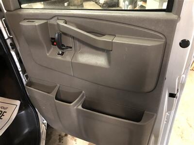 2019 GMC Savana 2500   - Photo 21 - Saint Louis, MI 48880-9800