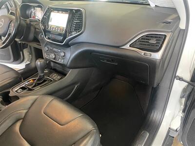 2019 Jeep Cherokee Limited   - Photo 20 - Saint Louis, MI 48880-9800