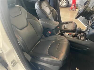 2019 Jeep Cherokee Limited   - Photo 19 - Saint Louis, MI 48880-9800