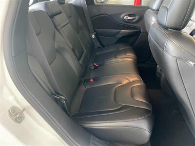 2019 Jeep Cherokee Limited   - Photo 18 - Saint Louis, MI 48880-9800