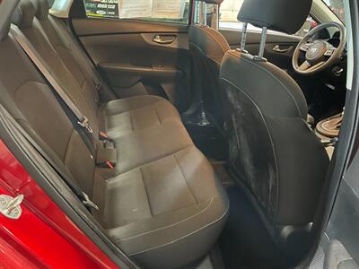 2020 Kia Forte LXS   - Photo 22 - Saint Louis, MI 48880-9800