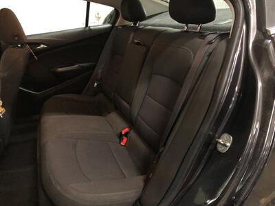 2017 Chevrolet Cruze LT Auto   - Photo 17 - Saint Louis, MI 48880-9800
