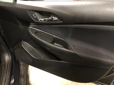 2017 Chevrolet Cruze LT Auto   - Photo 23 - Saint Louis, MI 48880-9800