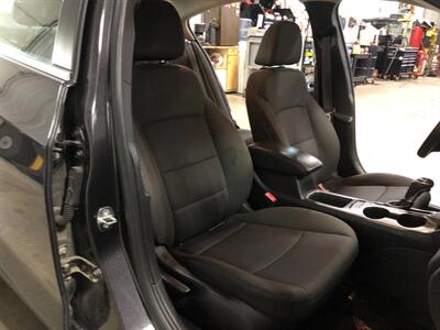 2017 Chevrolet Cruze LT Auto   - Photo 18 - Saint Louis, MI 48880-9800