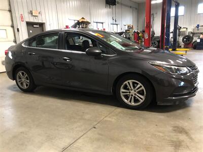 2017 Chevrolet Cruze LT Auto   - Photo 5 - Saint Louis, MI 48880-9800