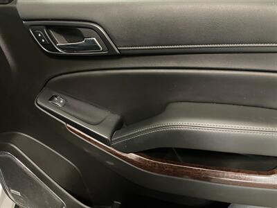 2017 GMC Yukon SLT   - Photo 28 - Saint Louis, MI 48880-9800