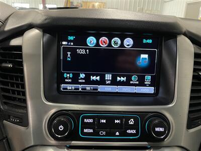 2017 GMC Yukon SLT   - Photo 14 - Saint Louis, MI 48880-9800