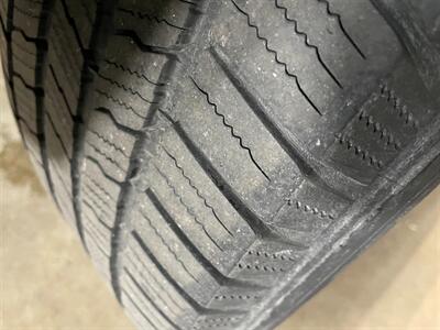 2017 GMC Yukon SLT   - Photo 31 - Saint Louis, MI 48880-9800