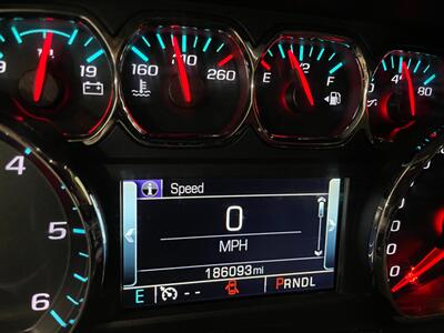 2017 GMC Yukon SLT   - Photo 12 - Saint Louis, MI 48880-9800