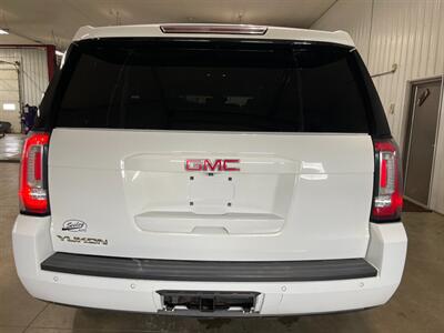 2017 GMC Yukon SLT   - Photo 33 - Saint Louis, MI 48880-9800