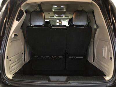 2012 Chrysler Town & Country Limited - Photo 23 - Saint Louis, MI 48880-9800