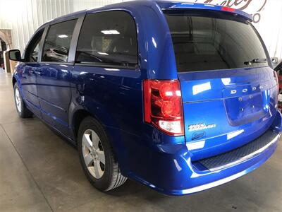 2013 Dodge Grand Caravan SE   - Photo 2 - Saint Louis, MI 48880-9800