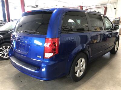 2013 Dodge Grand Caravan SE   - Photo 4 - Saint Louis, MI 48880-9800