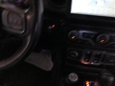 2020 Jeep Wrangler Sport   - Photo 13 - Saint Louis, MI 48880-9800