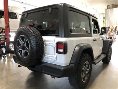 2020 Jeep Wrangler Sport   - Photo 6 - Saint Louis, MI 48880-9800