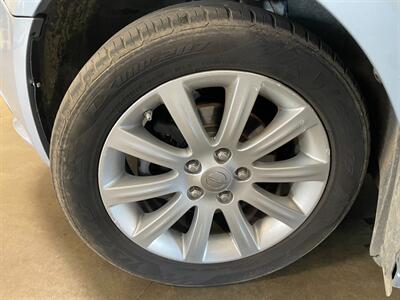 2014 Chrysler 200 Limited - Photo 22 - Saint Louis, MI 48880-9800