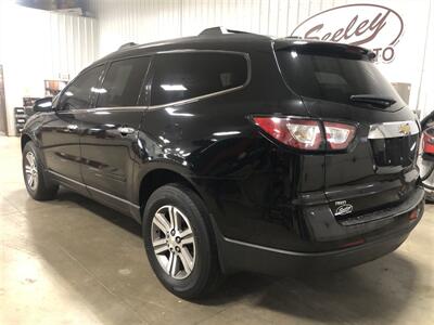 2016 Chevrolet Traverse LT   - Photo 4 - Saint Louis, MI 48880-9800