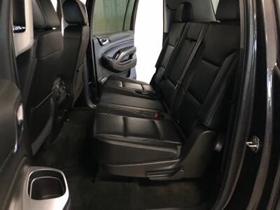 2017 Chevrolet Suburban LT   - Photo 17 - Saint Louis, MI 48880-9800